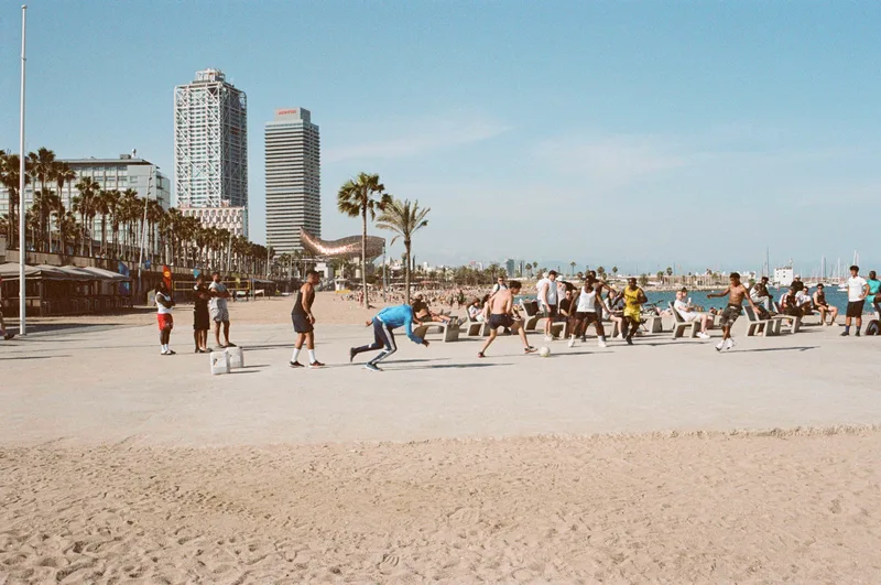 Film photo shot on Kodak Gold 200 with a Olympus OM-2SP, developed at Analogue Wonderland