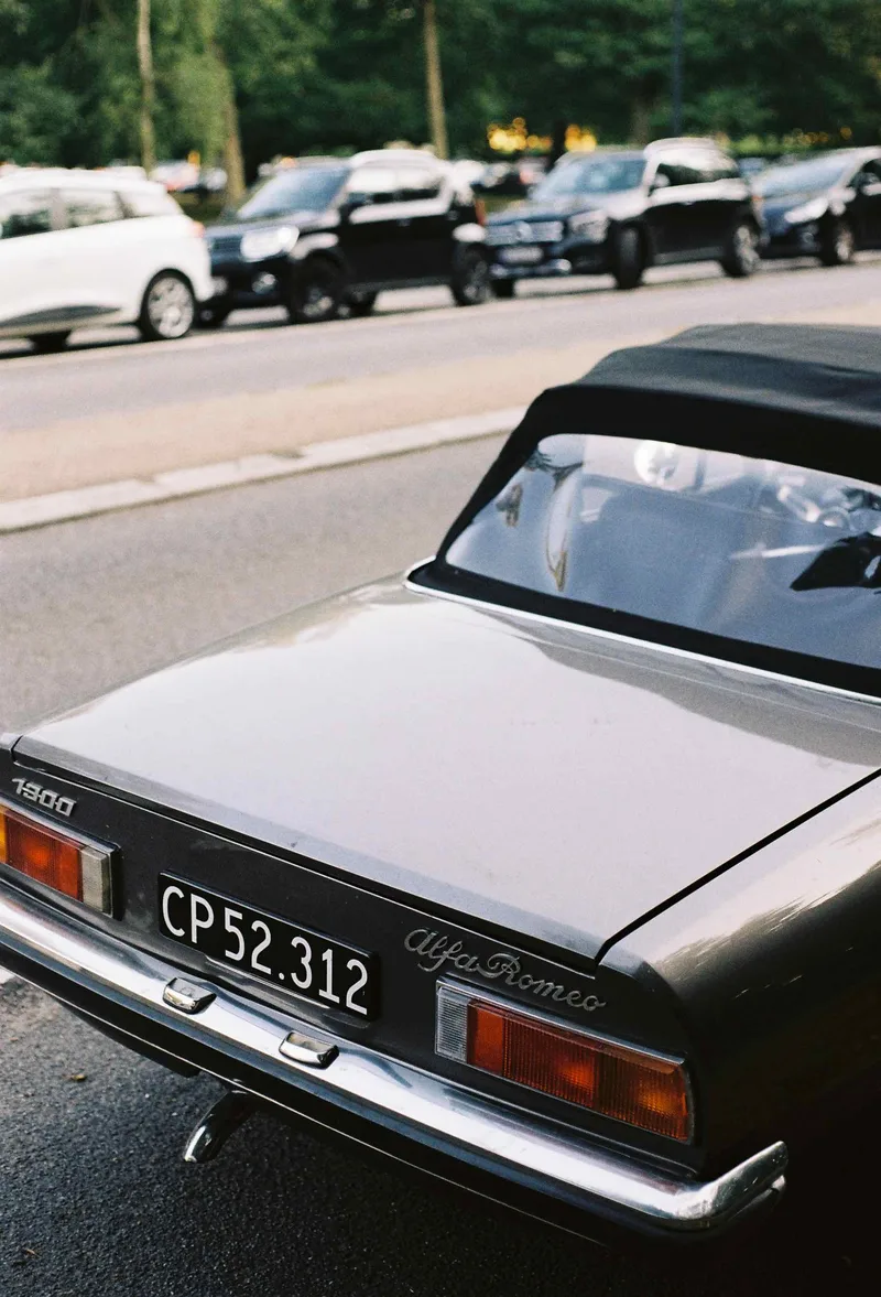 Alfa Romeo shot on Fujifilm FujiColor C200 with a Nikkormat EL, developed at Hørsholm Foto, by Khanh