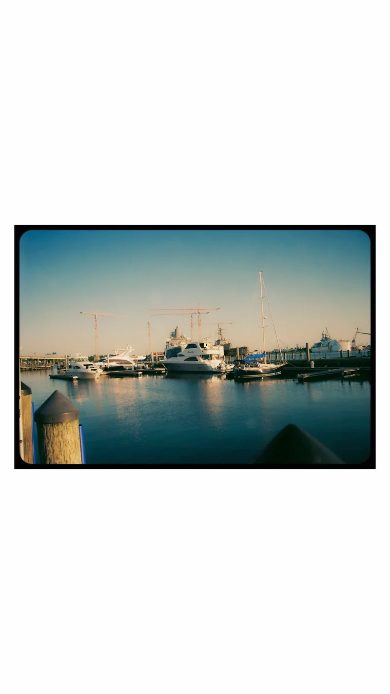 ⛵️ shot on Fujifilm Superia X-TRA 400 with a Nikon F501 AF, by Jon❤️🔥