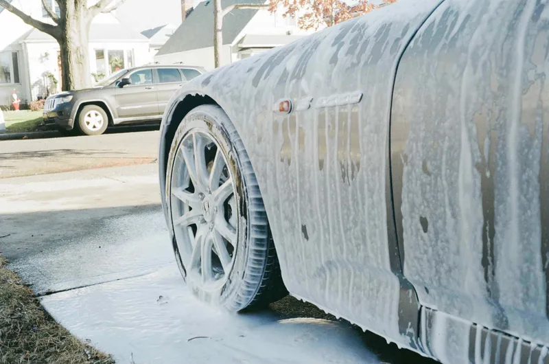 S2k shot on Kodak Gold 200 with a Rollei 35TE, by Stove