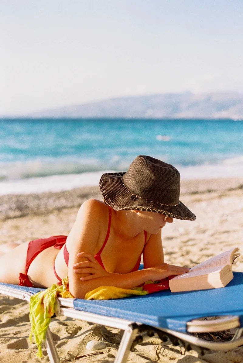 Sunbleached Girl shot on Kodak Gold 200 with a Canon AV-1, developed at A+M Imaging, by Floyd