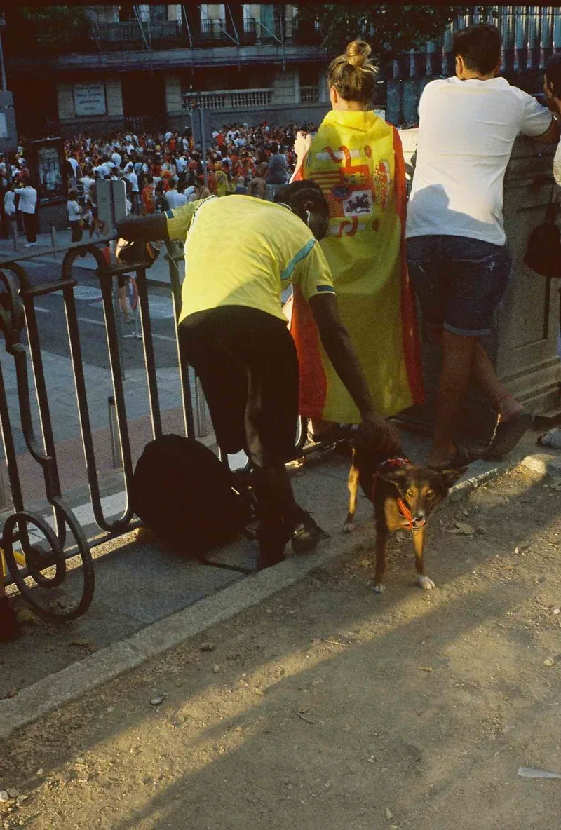 The kindness of human beings shot on Hundred Eight Hundred  with a Yashica J5, by elosie