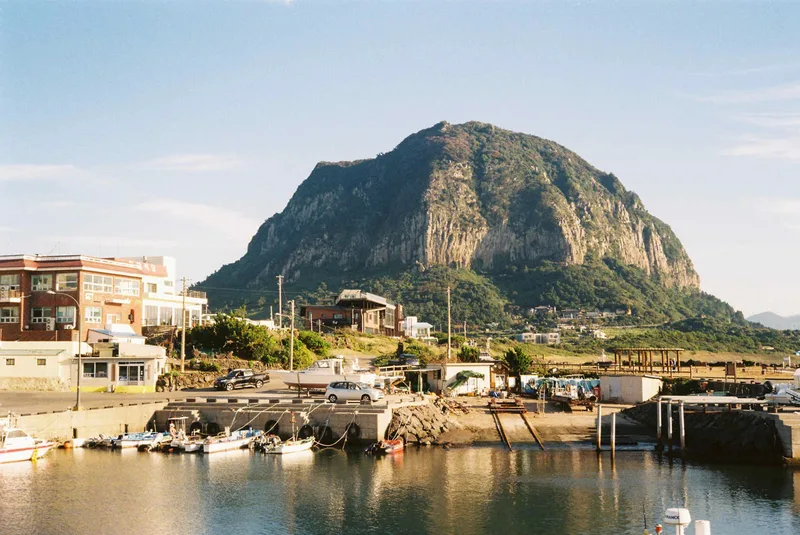 Jeju Island shot on Kodak Gold 200 with a Rollei 35S, developed at Filmlog, by Noah R. Evans