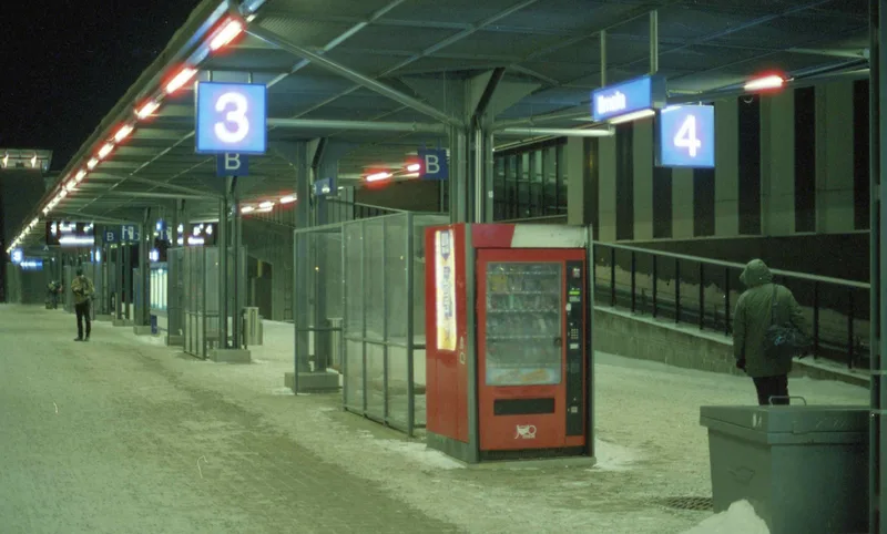 Winter express shot on Mira Films Mira color 800 with a Nikon F2, developed at Fotoyks, by Eetu