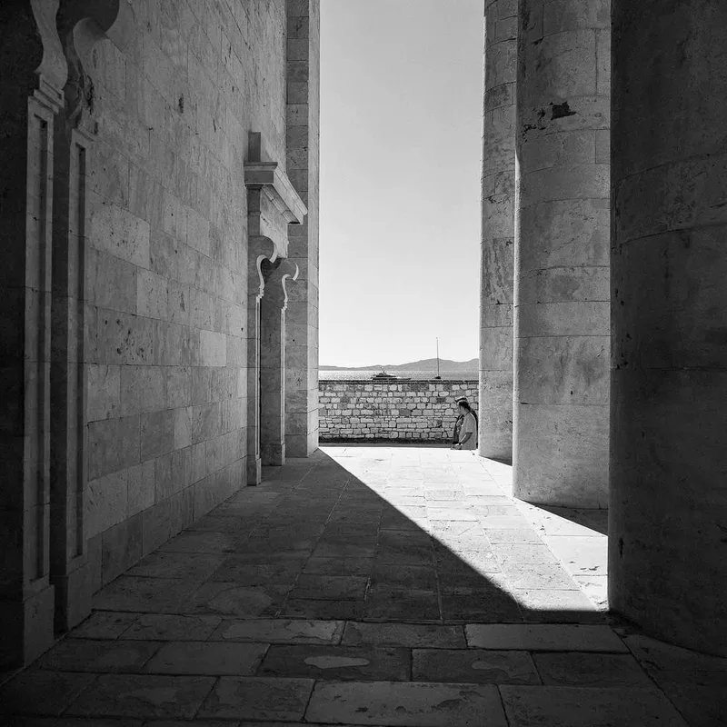 Corfu, September 2024 shot on Ilford XP2 Super 400 with a Hasselblad 503CW, developed at Prolab Fotofachlabor GmbH, by Michael