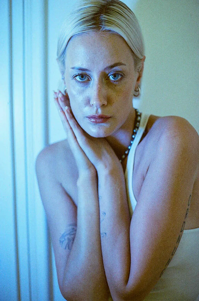 Magdalena shot on DubbleFilm Cinema 800 with a Canon A-1, by Zuza