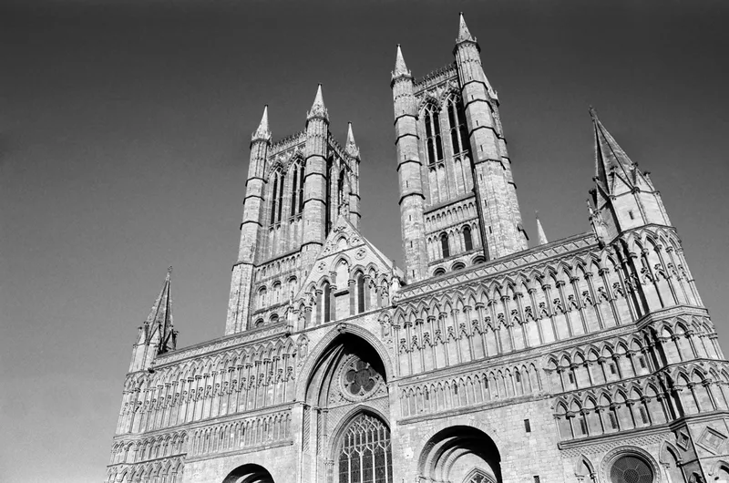Lincoln Cathedral shot on Ilford HP5 Plus 400 with a Miranda MS-3, developed at Not Quite North, by Meengamer