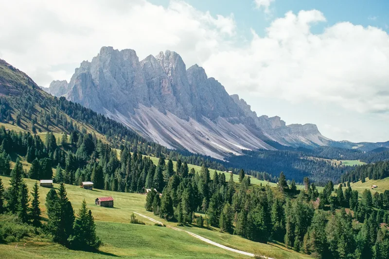Puez-Geisler Peaks shot on Kodak Ektar 100 with a Minolta XG-1, developed at Garage Film Lab, by Simon