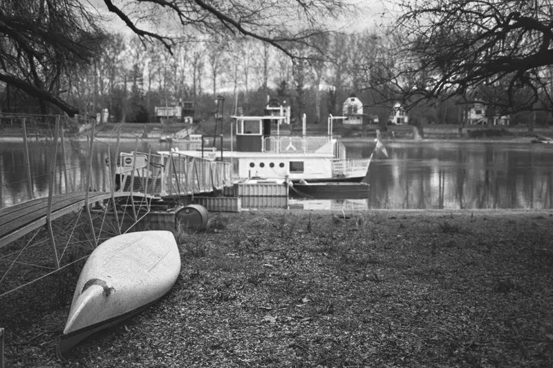 Danube Stories - Winter Interval shot on Ilford HP5 Plus 400 with a Canon EOS 3000V, developed at Home / Self-Developed, by Endre