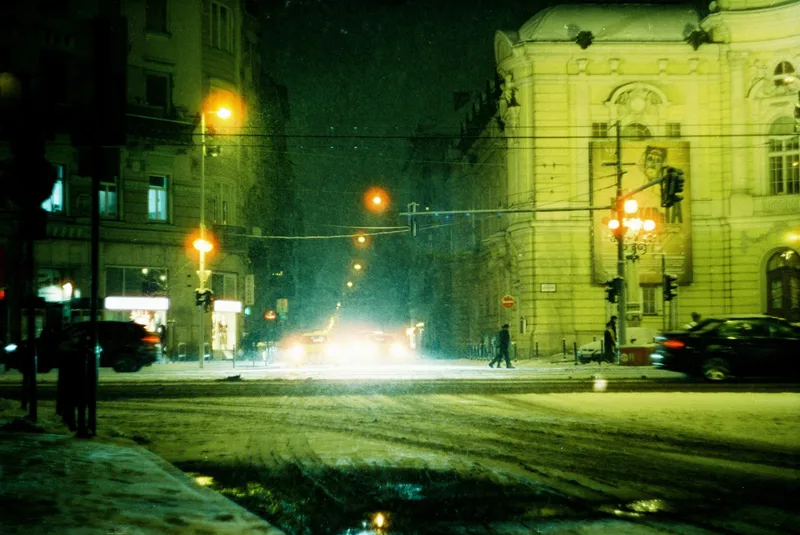 Winter Moment shot on Cinestill 800T with a Zenit ET, developed at F8 Camera Shop, by Dávid