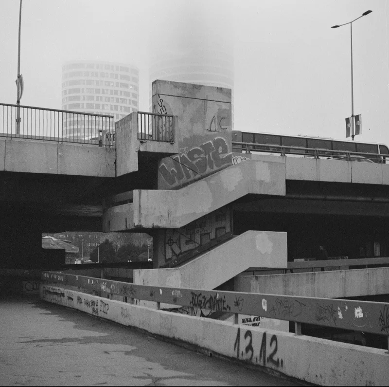 Film photo shot on Ilford XP2 Super 400 with a Ricohflex New Dia, developed at Karmir, by pavle