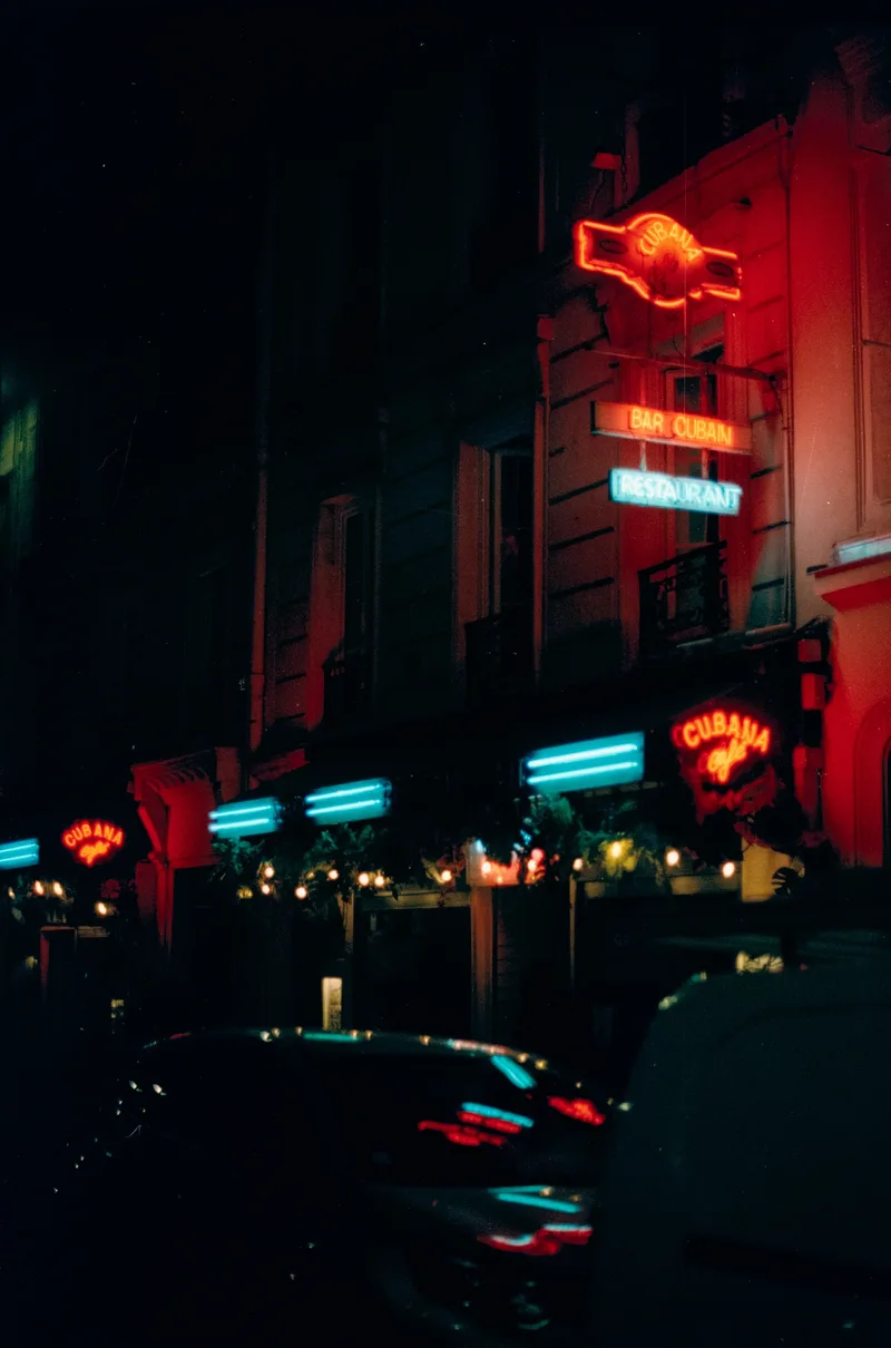 first night and roll in paris shot on Kodak UltraMax 400 with a Canon A-1, developed at Photon, by Hugo