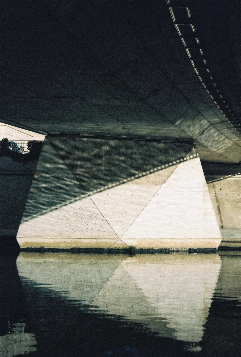Under the Bridge III shot on Orwo Wolfen NC500 with a Minolta X-700, developed at Photobleue St Gély du Fesc, by Edbz