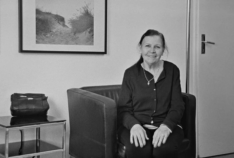 A Moment of Stillness shot on Ilford HP5 Plus 400 with a Zorki 4, developed at Home / Self-Developed, by lillepv