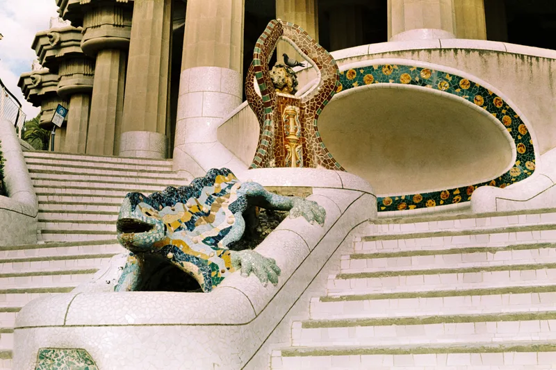 Parc Güell shot on Lucky C200 with a Olympus OM-10, developed at Dubblelab, by Victor
