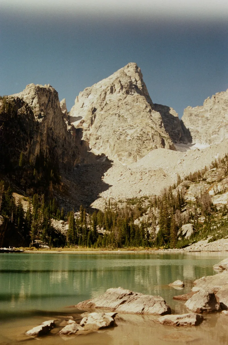 Delta Lake shot on Fujifilm FujiColor C200 with a Nikon EL2, developed at Essential Photo Supply, by noa