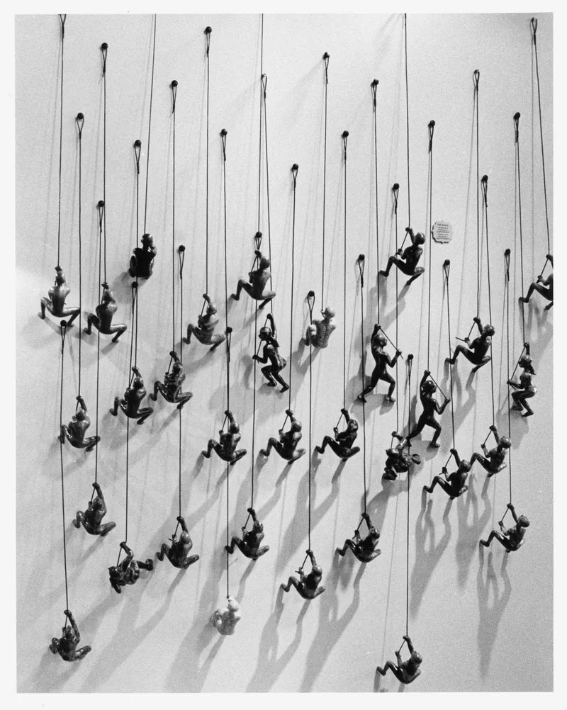 All the way up shot on Ilford HP5 Plus 400 with a Minolta Dynax 7, developed at Home / Self-Developed, by Luc Béliveau