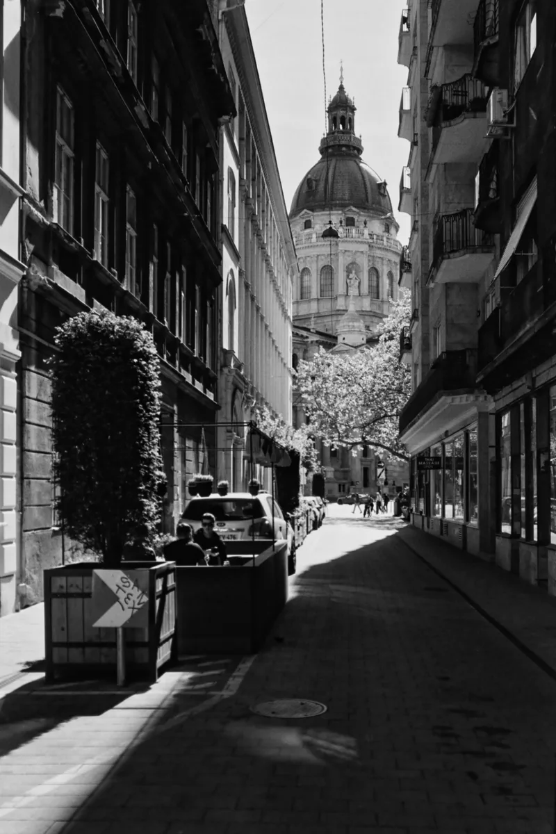 Urban view shot on Foma Fomapan 200 Creative with a Canon EOS 3000V, developed at Home / Self-Developed, by Endre