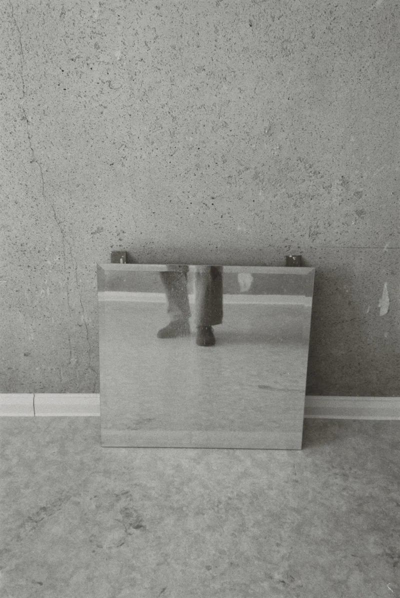 Film photo shot on Agfa APX 100 with a Leica Mini Zoom, developed at Fotolabor Görner Dresden, by schmo