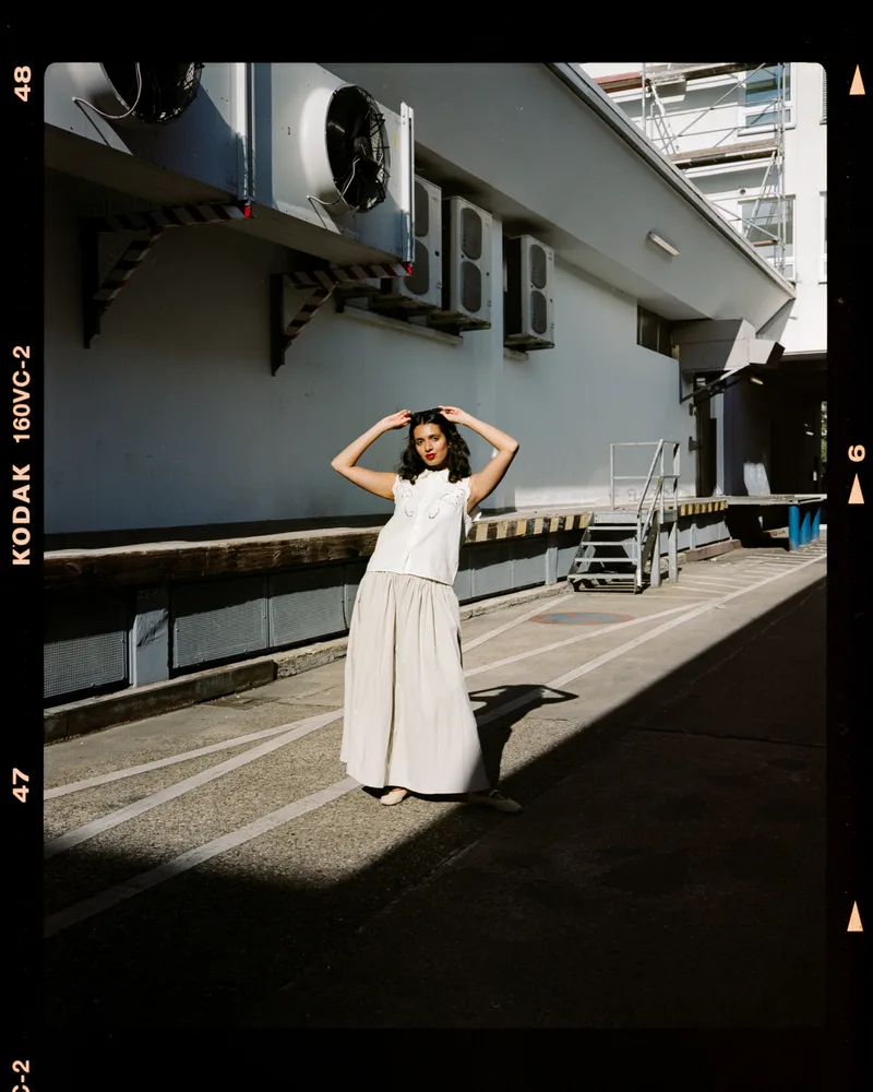 Rabia shot on Kodak Portra 160 VC with a Plaubel Makina 67, developed at viertel vor 8, by kayserlich