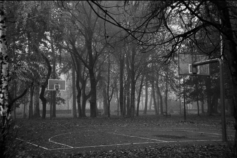 Film photo shot on Kentmere Pan 400 with a Minolta Riva Zoom 140ex, developed at Home / Self-Developed, by pavle