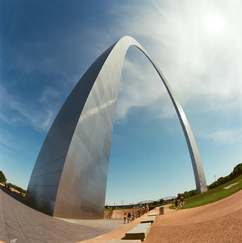 Gateway Arch shot on Kodak Ektar 100 with a Hasselblad 501C/M, developed at Boutique Film Lab, by Jammich